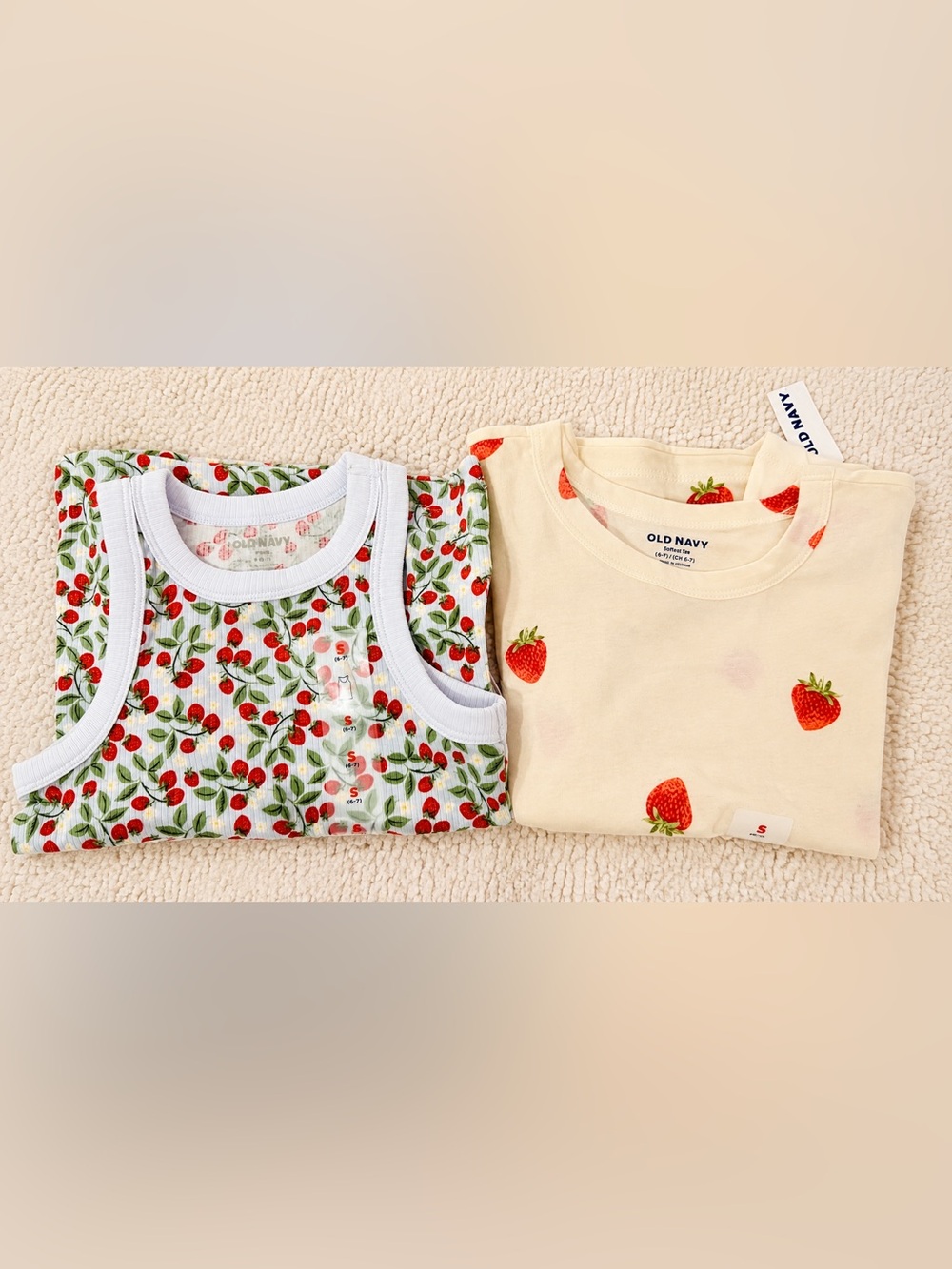 Old Navy Girls Strawberry T-Shirt & Tank Top Bundle – Size S 6/7 – NWT